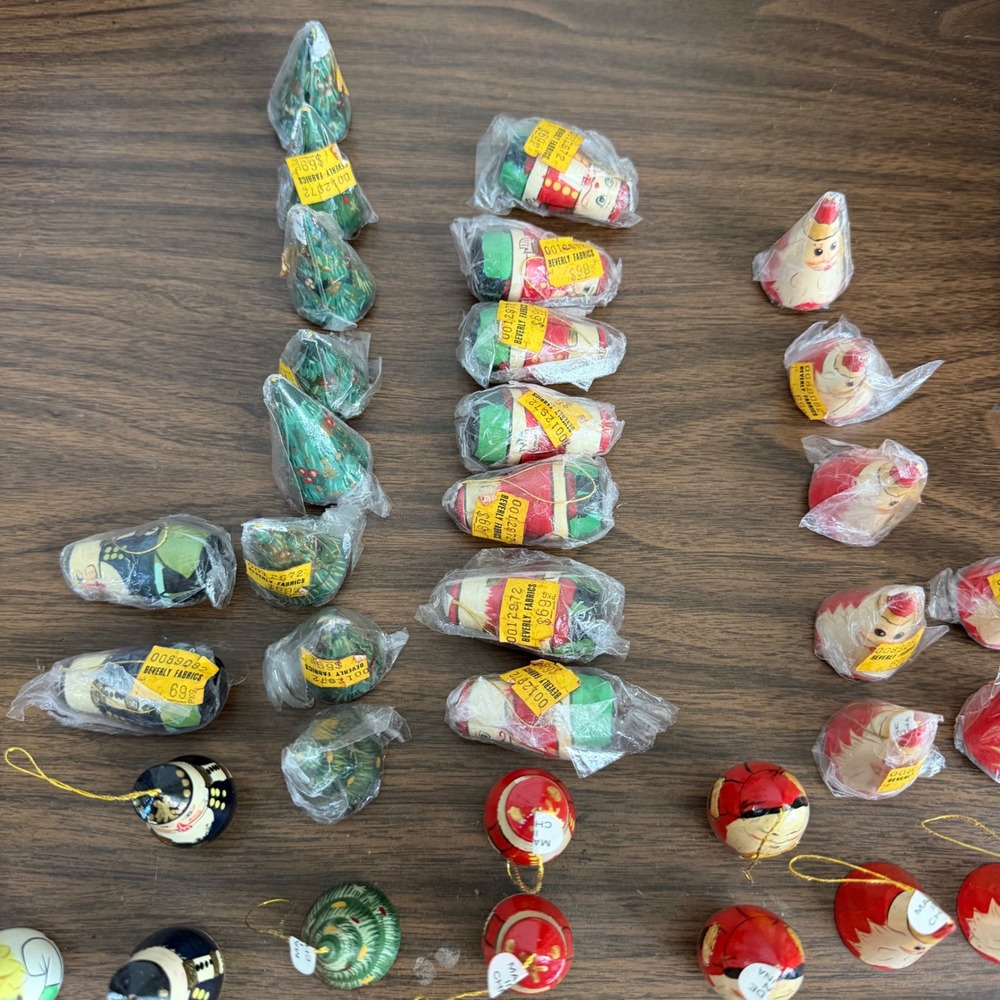 Lot of 38 Vintage Hand Painted Wooden Christmas Ornaments Santa Tree Angel Dolls - Picture 12 of 13